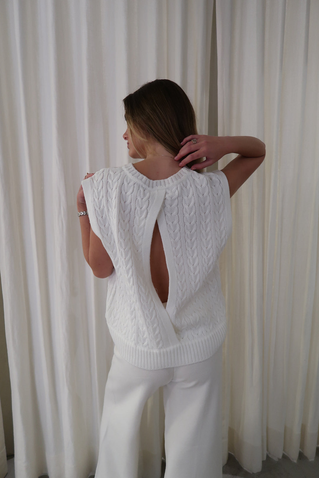 Ottawa White Knitted Vest